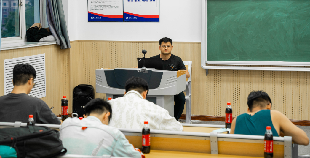 逻科斯考研管综金牌导师陈思：天赋真的大于方法吗？