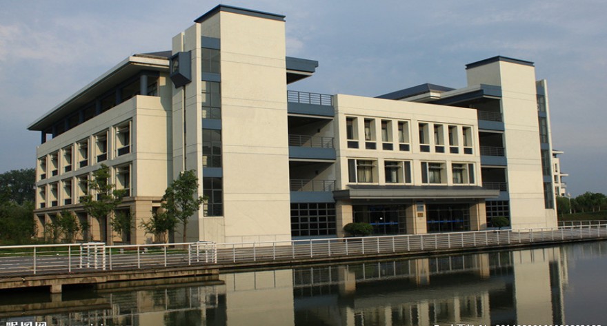 逻科斯考研：欢迎学子报考南京审计大学研究生！