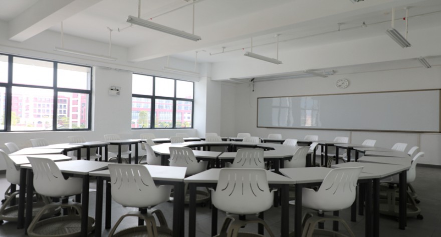 逻科斯考研：欢迎学子报考深圳技术大学研究生！