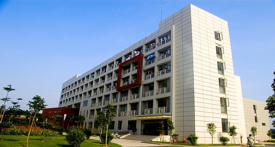 逻科斯考研：欢迎学子报考广东外语外贸大学研究生！