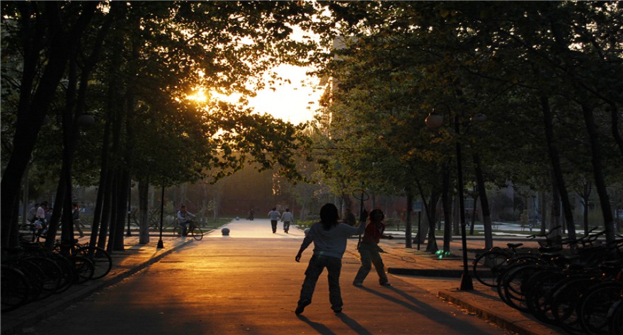 逻科斯考研：欢迎学子报考河南师范大学研究生！