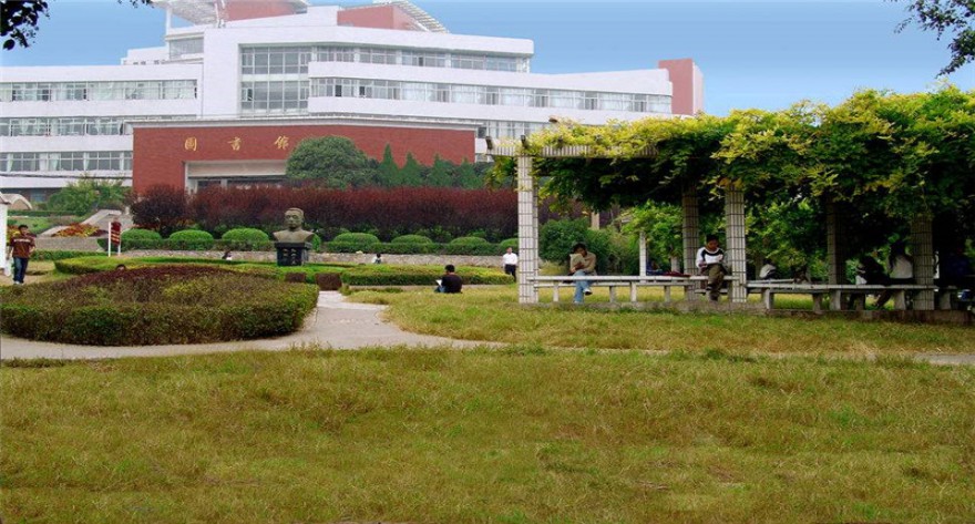 逻科斯考研：欢迎学子报考淮北师范大学研究生！