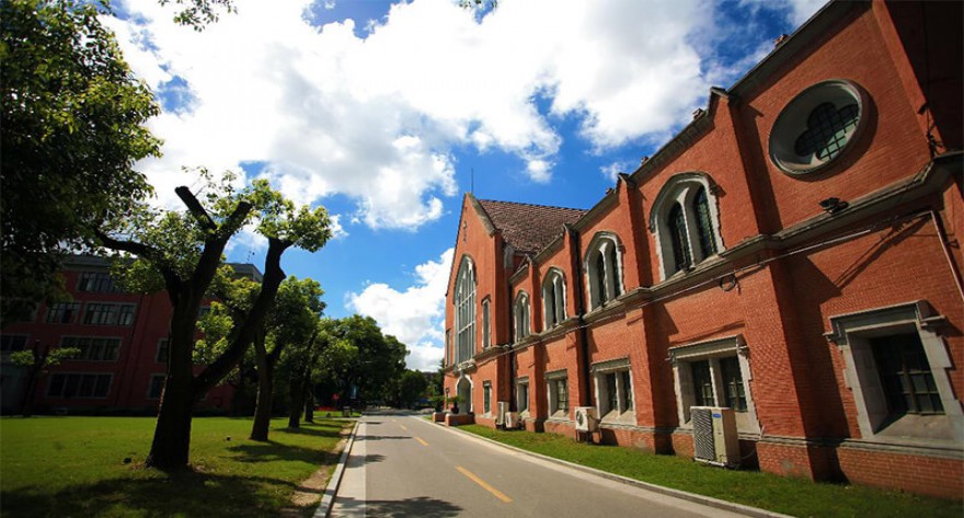 逻科斯考研：欢迎学子报考上海理工大学研究生！