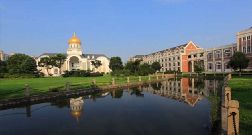 逻科斯考研：欢迎学子报考上海外国语大学研究生！