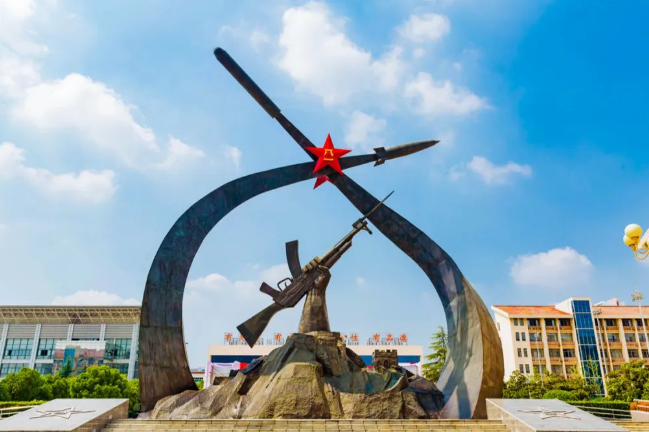 逻科斯考研：欢迎学子报考陆军炮兵防空兵学院研究生！