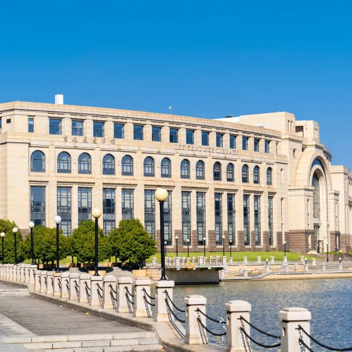 逻科斯考研：获评A！文科最强“双非”，来了！